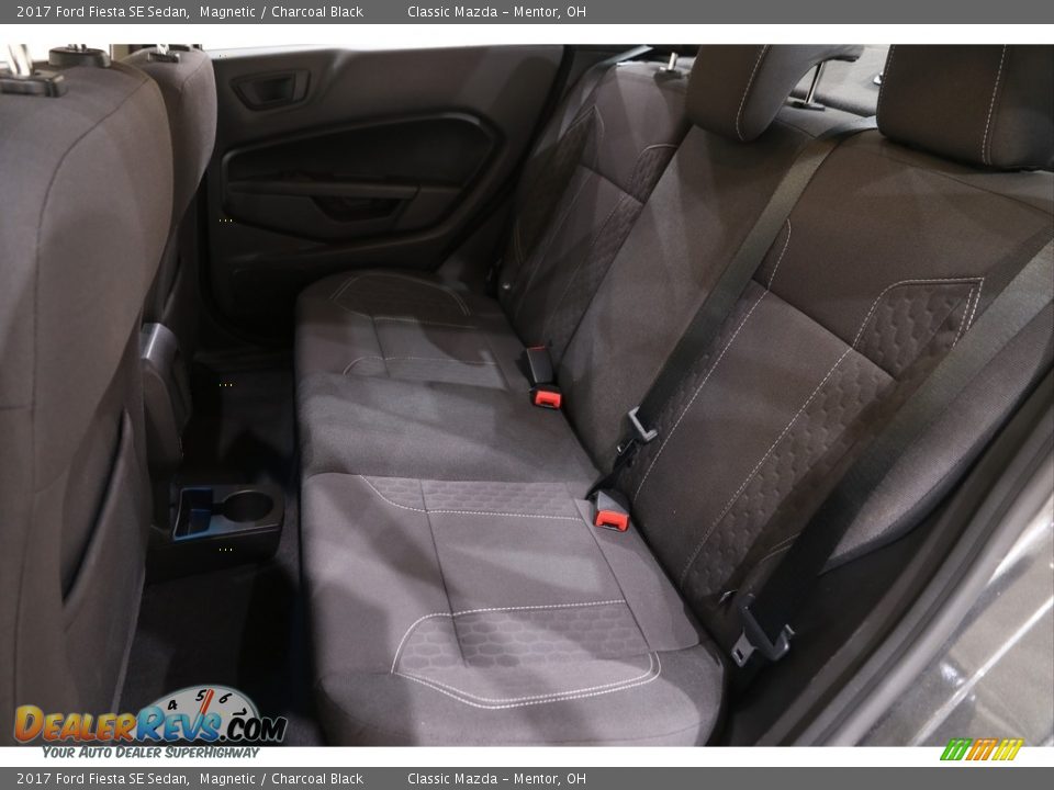 2017 Ford Fiesta SE Sedan Magnetic / Charcoal Black Photo #14