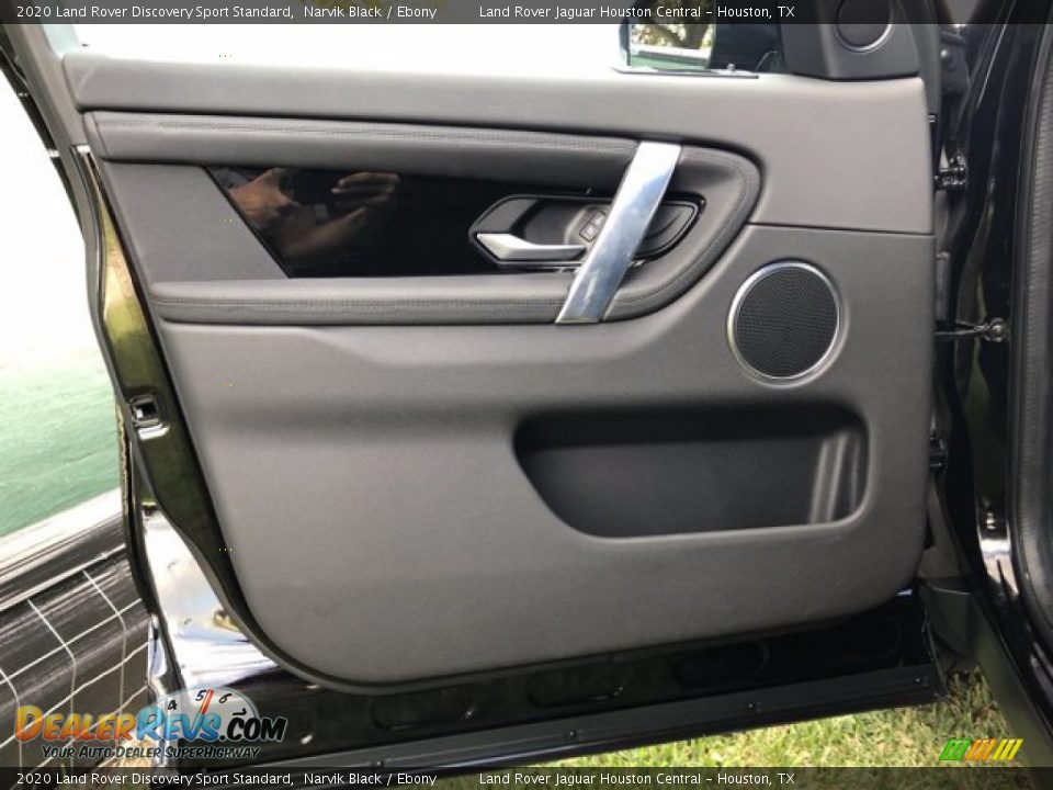 Door Panel of 2020 Land Rover Discovery Sport Standard Photo #15