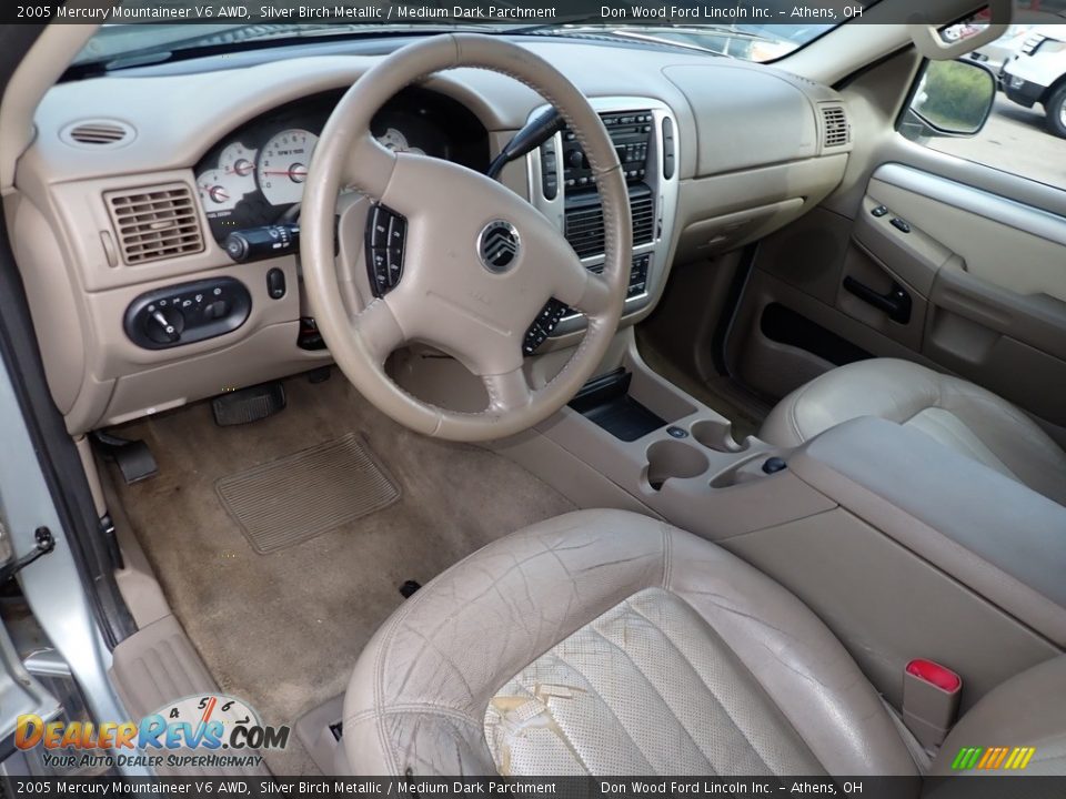 2005 Mercury Mountaineer V6 AWD Silver Birch Metallic / Medium Dark Parchment Photo #14