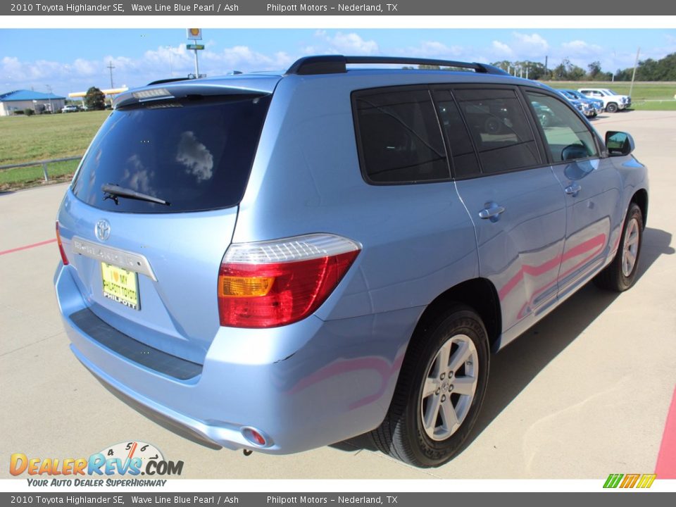 2010 Toyota Highlander SE Wave Line Blue Pearl / Ash Photo #8