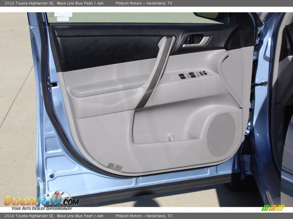 2010 Toyota Highlander SE Wave Line Blue Pearl / Ash Photo #9