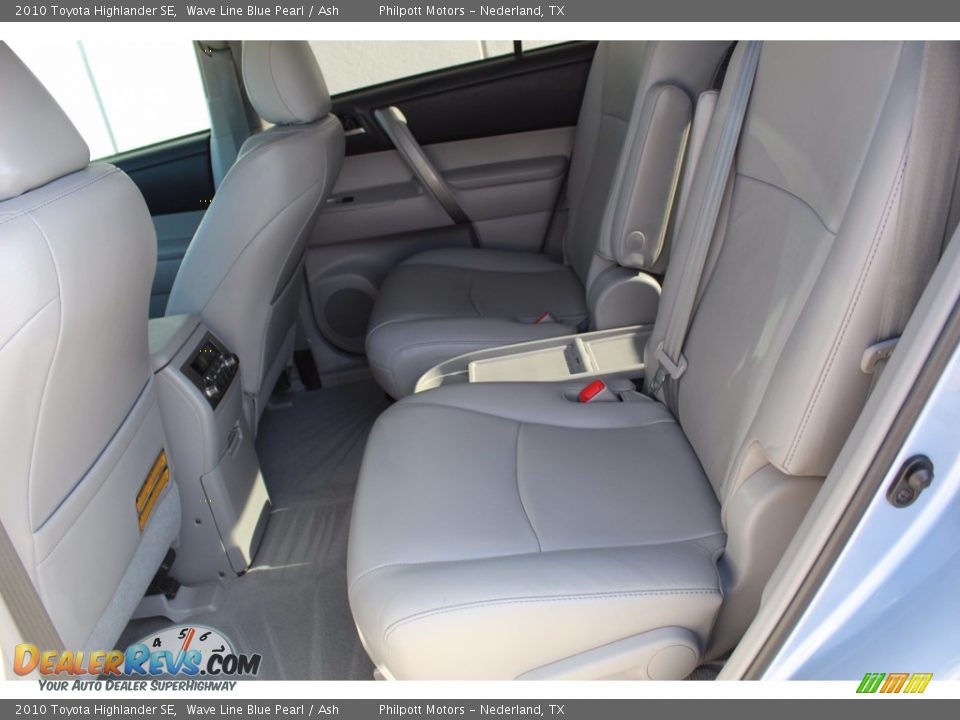 2010 Toyota Highlander SE Wave Line Blue Pearl / Ash Photo #19