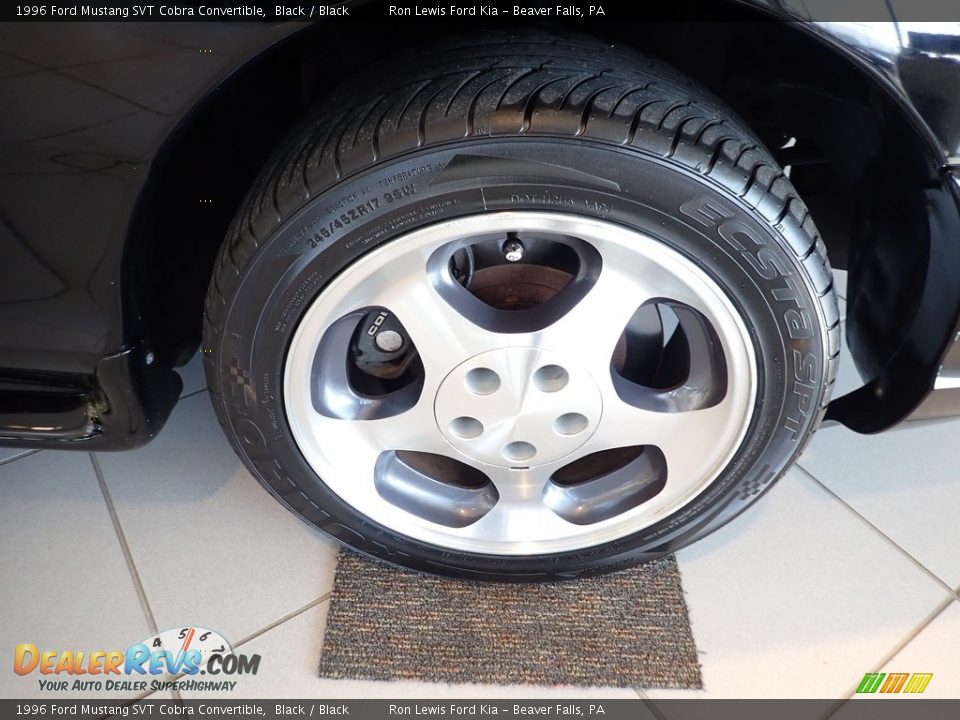 1996 Ford Mustang SVT Cobra Convertible Wheel Photo #7