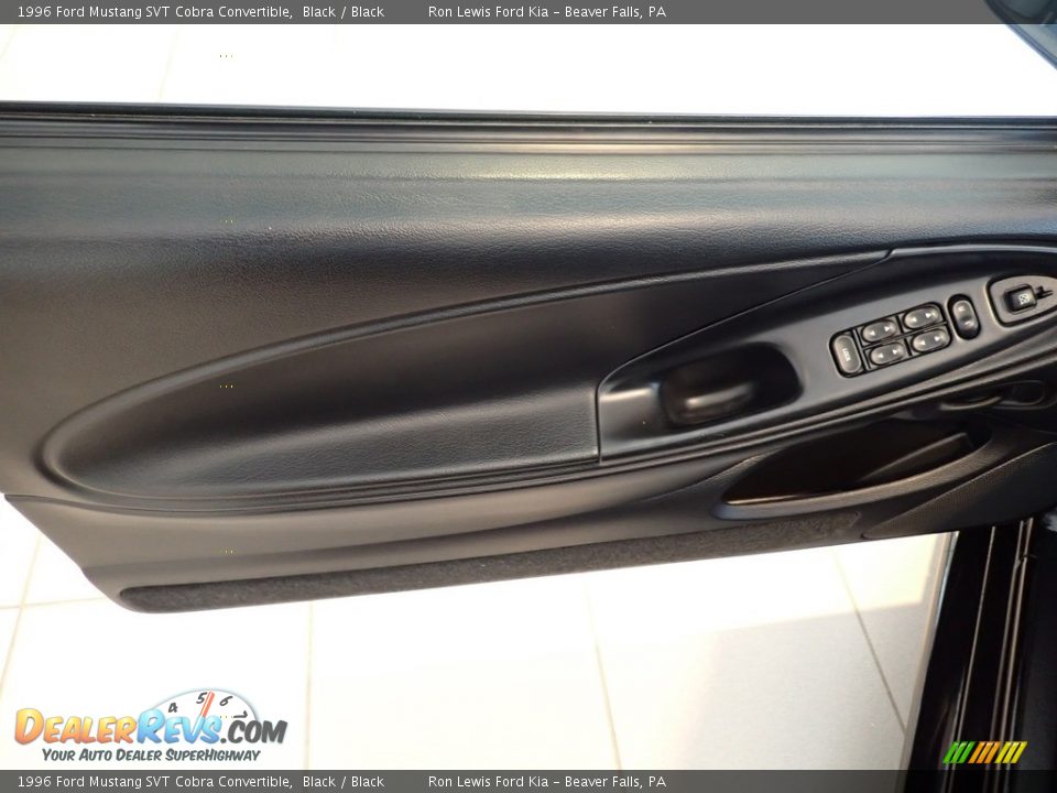 1996 Ford Mustang SVT Cobra Convertible Black / Black Photo #11