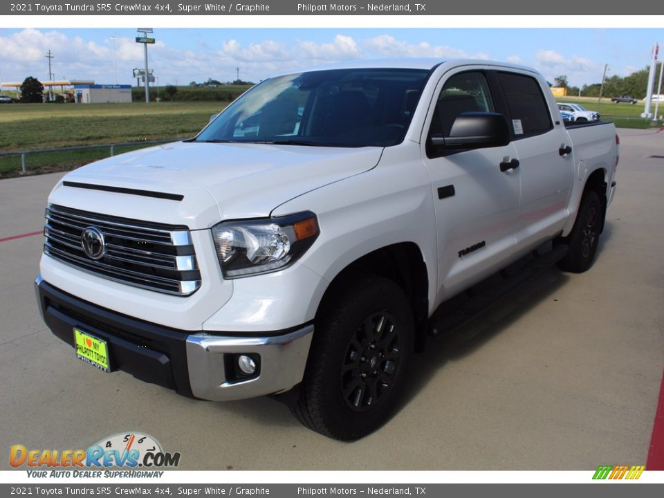 2021 Toyota Tundra SR5 CrewMax 4x4 Super White / Graphite Photo #4