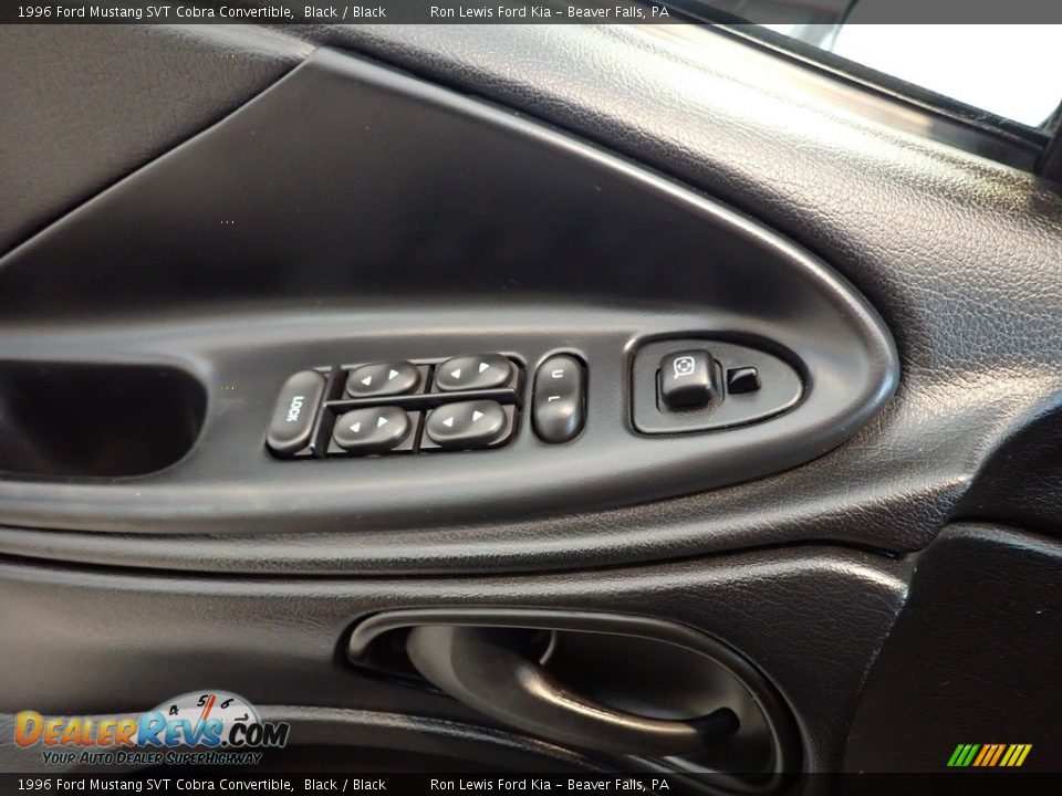 Controls of 1996 Ford Mustang SVT Cobra Convertible Photo #19