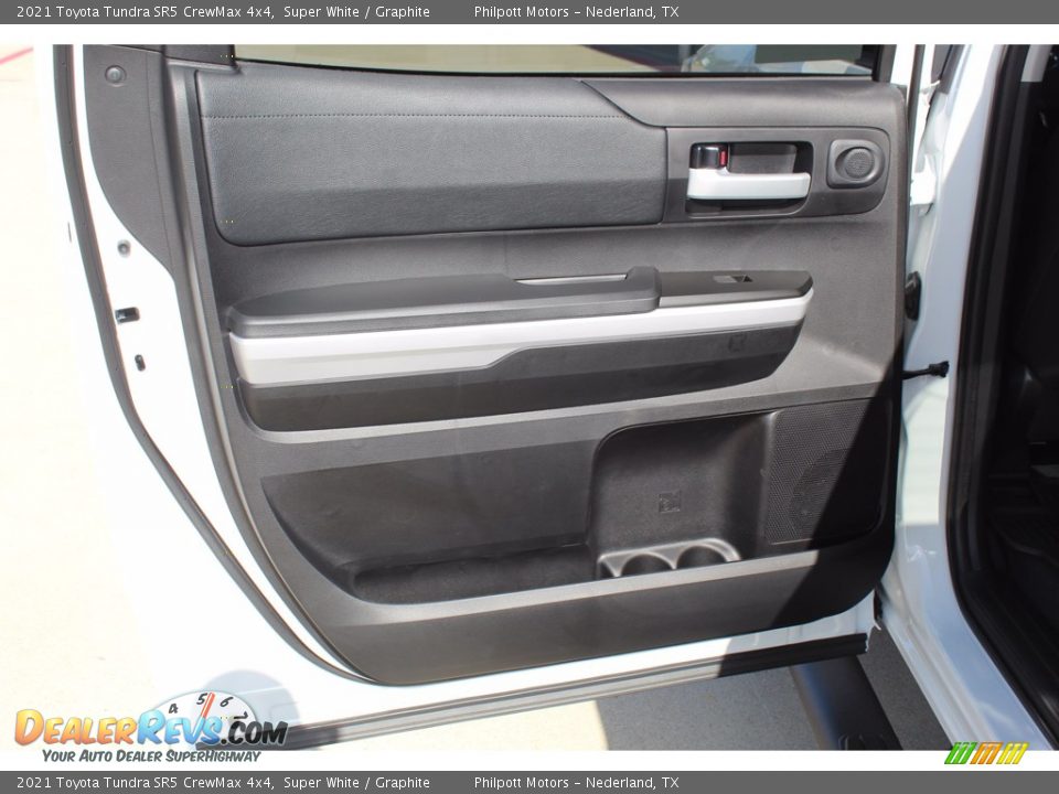 2021 Toyota Tundra SR5 CrewMax 4x4 Super White / Graphite Photo #18