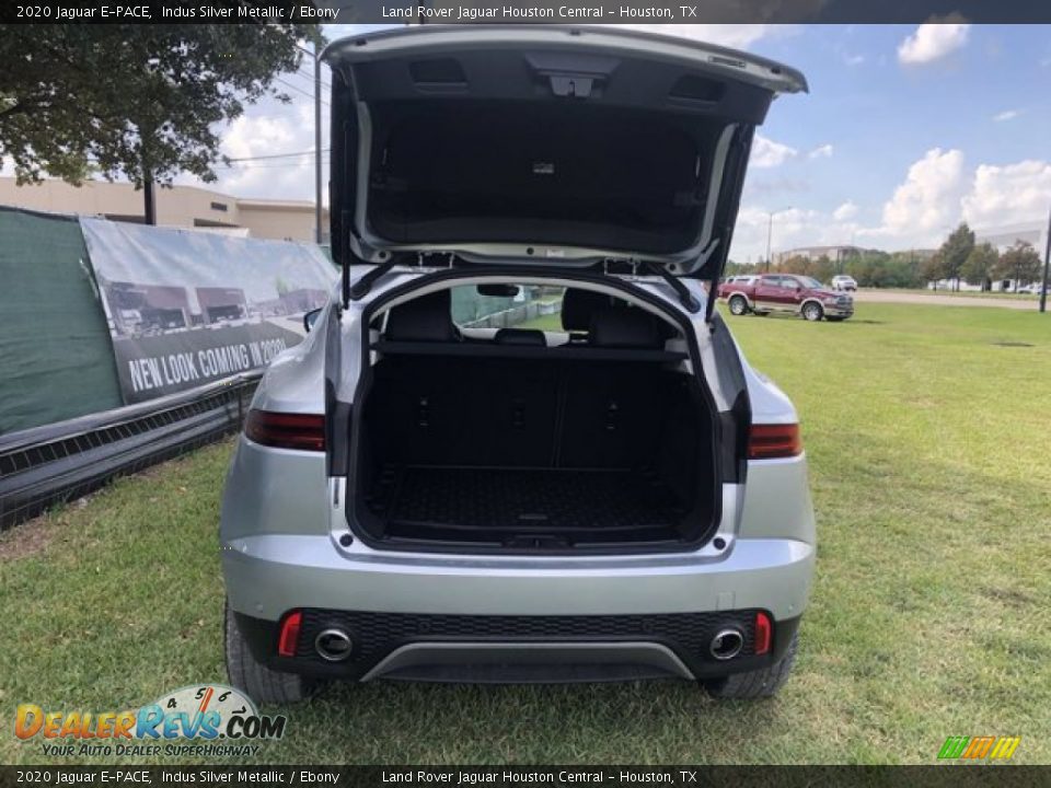 2020 Jaguar E-PACE Indus Silver Metallic / Ebony Photo #24