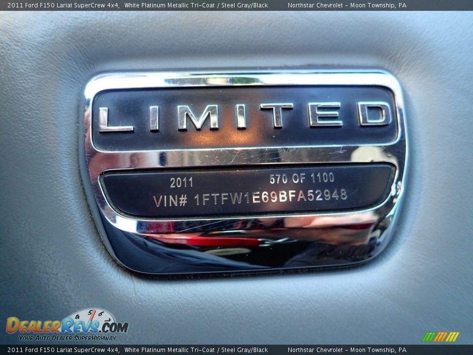 2011 Ford F150 Lariat SuperCrew 4x4 White Platinum Metallic Tri-Coat / Steel Gray/Black Photo #29