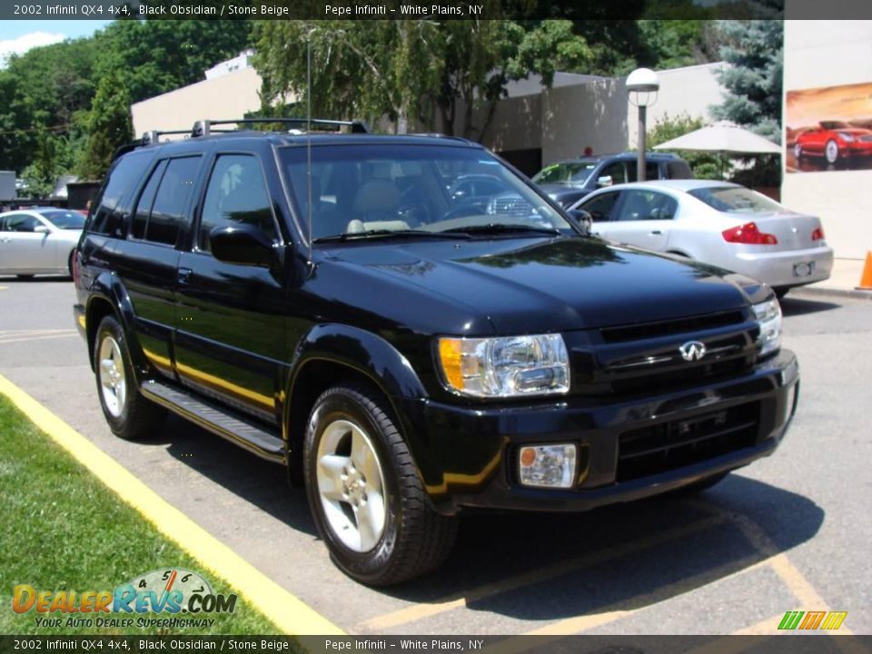 2002 Infiniti QX4 4x4 Black Obsidian / Stone Beige Photo #3