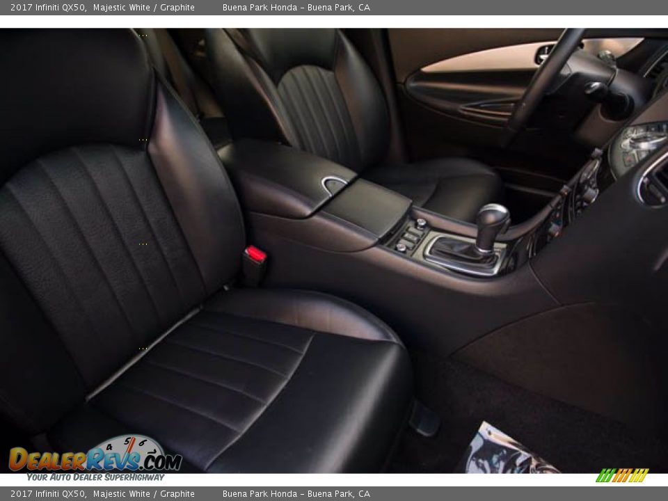 Front Seat of 2017 Infiniti QX50  Photo #22