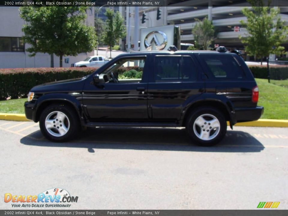 2002 Infiniti QX4 4x4 Black Obsidian / Stone Beige Photo #8