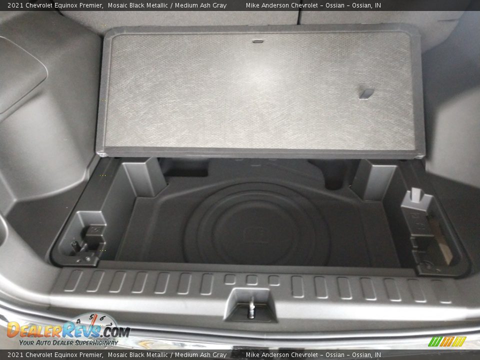 2021 Chevrolet Equinox Premier Trunk Photo #7