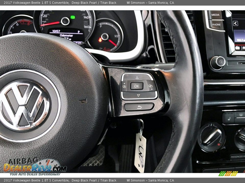 2017 Volkswagen Beetle 1.8T S Convertible Steering Wheel Photo #22