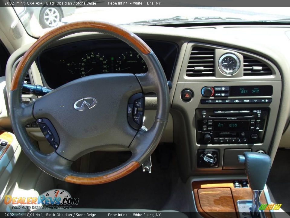 2002 Infiniti QX4 4x4 Black Obsidian / Stone Beige Photo #18