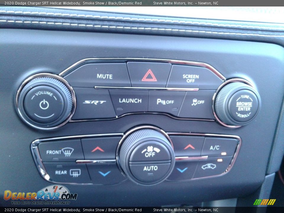 Controls of 2020 Dodge Charger SRT Hellcat Widebody Photo #25