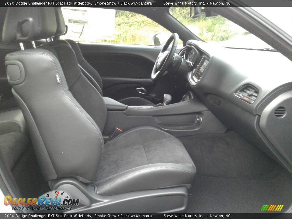 Front Seat of 2020 Dodge Challenger R/T Scat Pack Widebody Photo #15