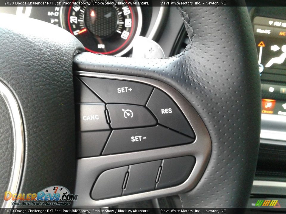 2020 Dodge Challenger R/T Scat Pack Widebody Steering Wheel Photo #17