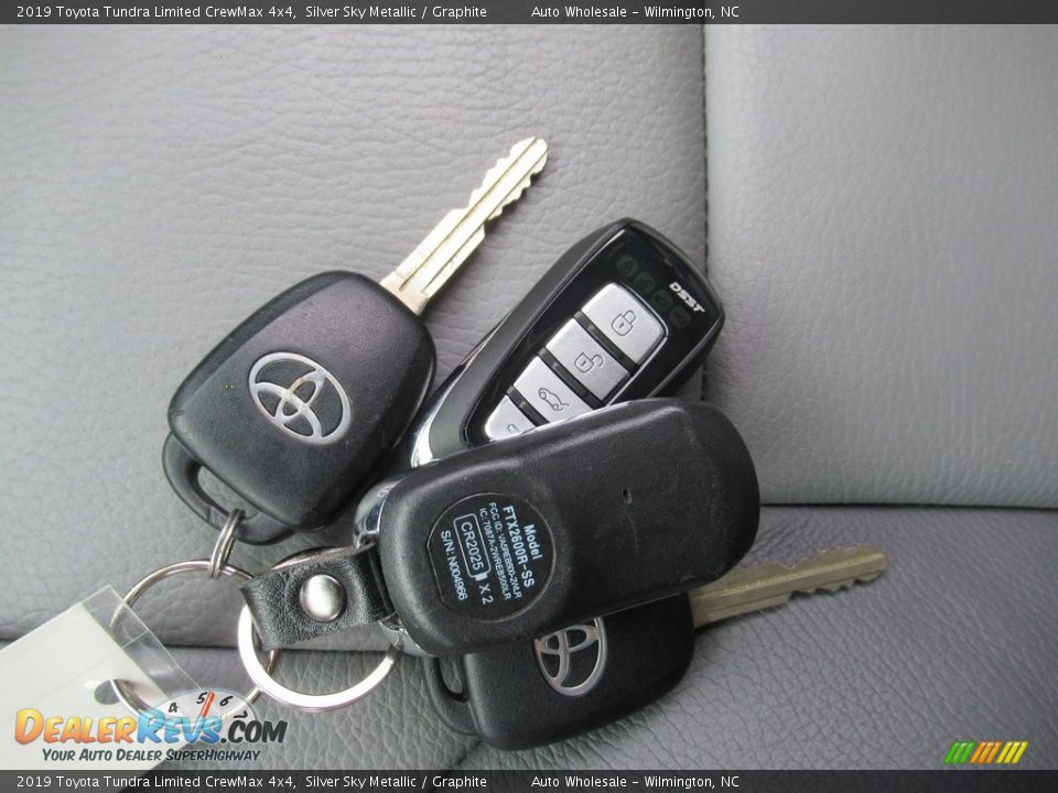 2019 Toyota Tundra Limited CrewMax 4x4 Silver Sky Metallic / Graphite Photo #20