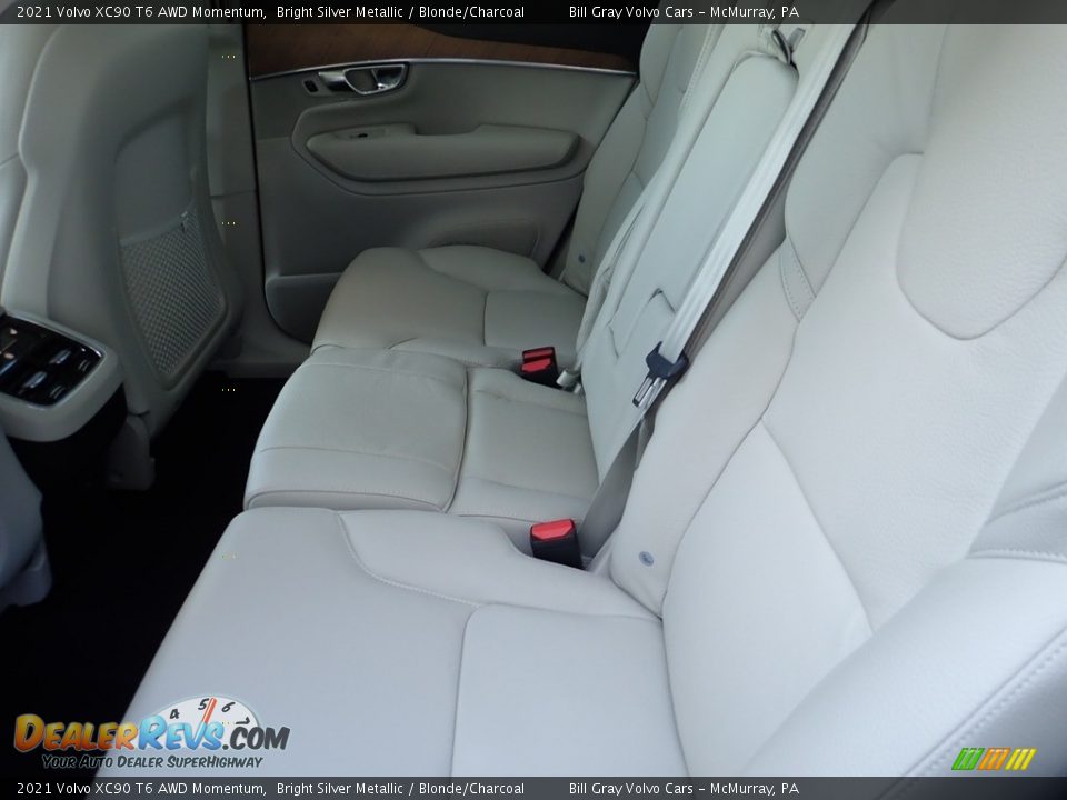 Rear Seat of 2021 Volvo XC90 T6 AWD Momentum Photo #9