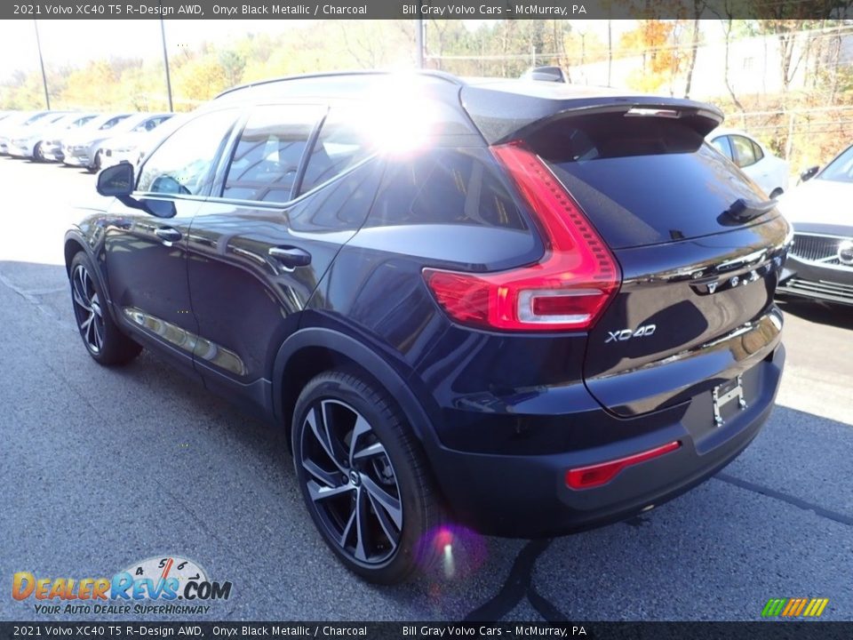 2021 Volvo XC40 T5 R-Design AWD Onyx Black Metallic / Charcoal Photo #4