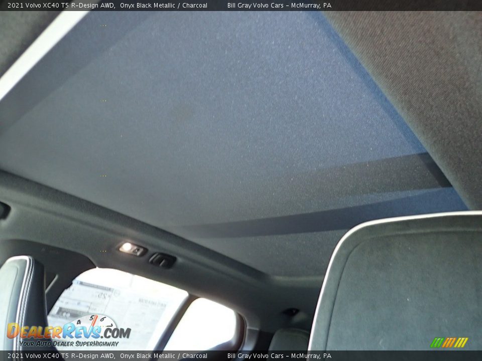 Sunroof of 2021 Volvo XC40 T5 R-Design AWD Photo #13