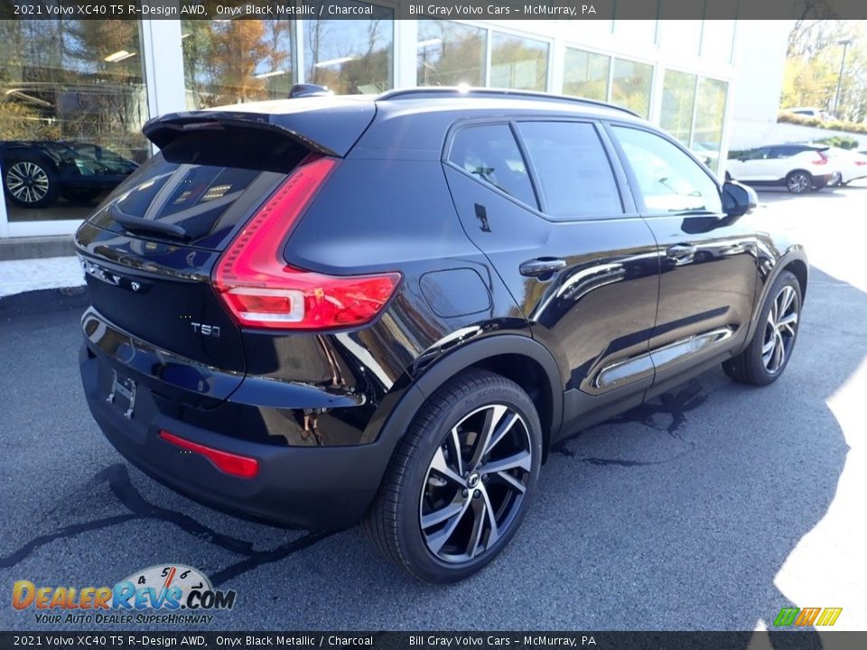 Onyx Black Metallic 2021 Volvo XC40 T5 R-Design AWD Photo #2