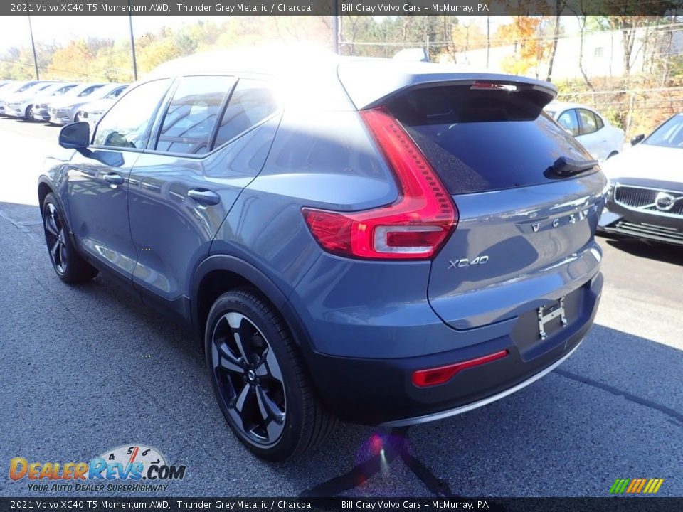 2021 Volvo XC40 T5 Momentum AWD Thunder Grey Metallic / Charcoal Photo #4