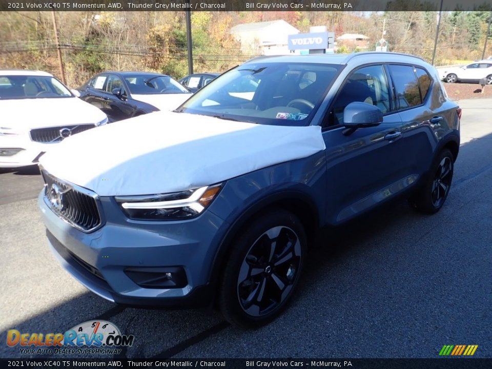 2021 Volvo XC40 T5 Momentum AWD Thunder Grey Metallic / Charcoal Photo #5