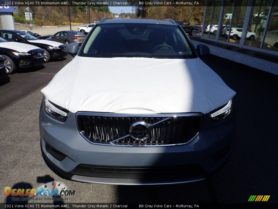 2021 Volvo XC40 T5 Momentum AWD Thunder Grey Metallic / Charcoal Photo #6