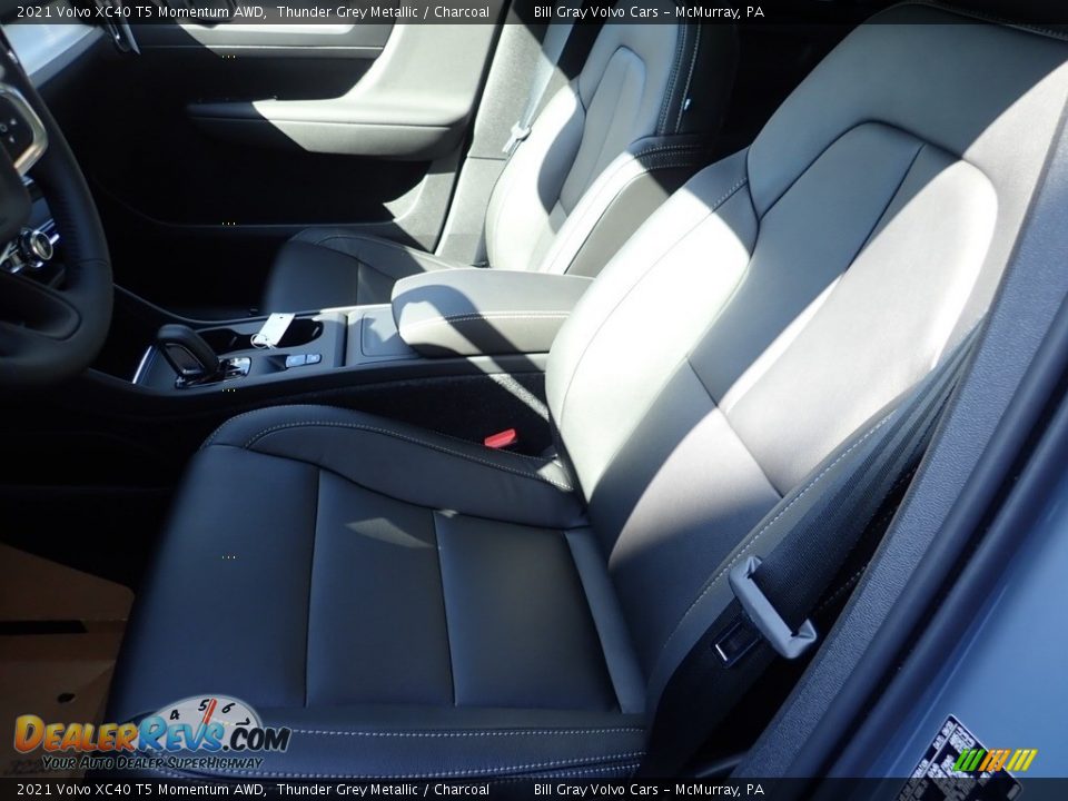 2021 Volvo XC40 T5 Momentum AWD Thunder Grey Metallic / Charcoal Photo #8