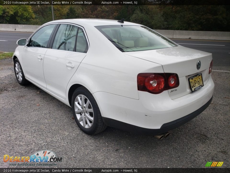 2010 Volkswagen Jetta SE Sedan Candy White / Cornsilk Beige Photo #5