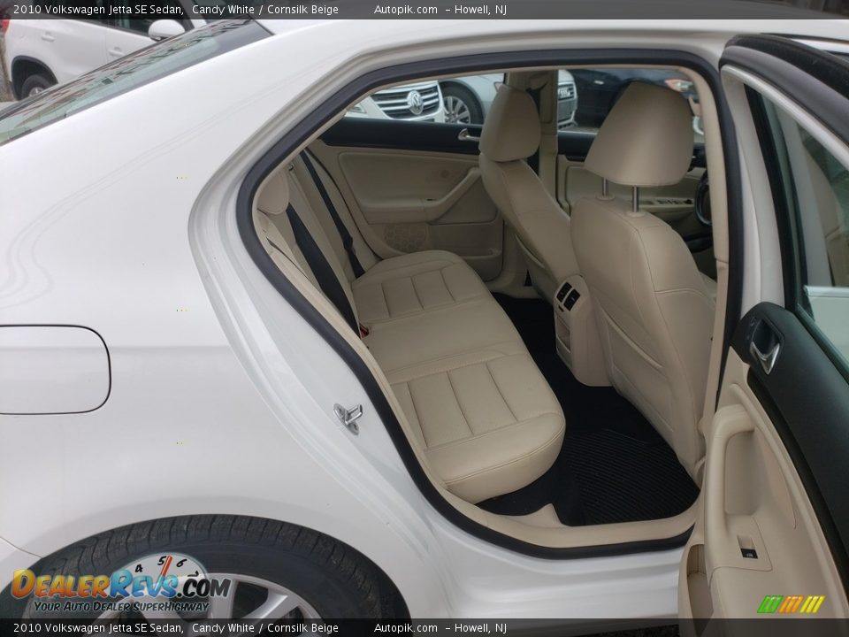 2010 Volkswagen Jetta SE Sedan Candy White / Cornsilk Beige Photo #12