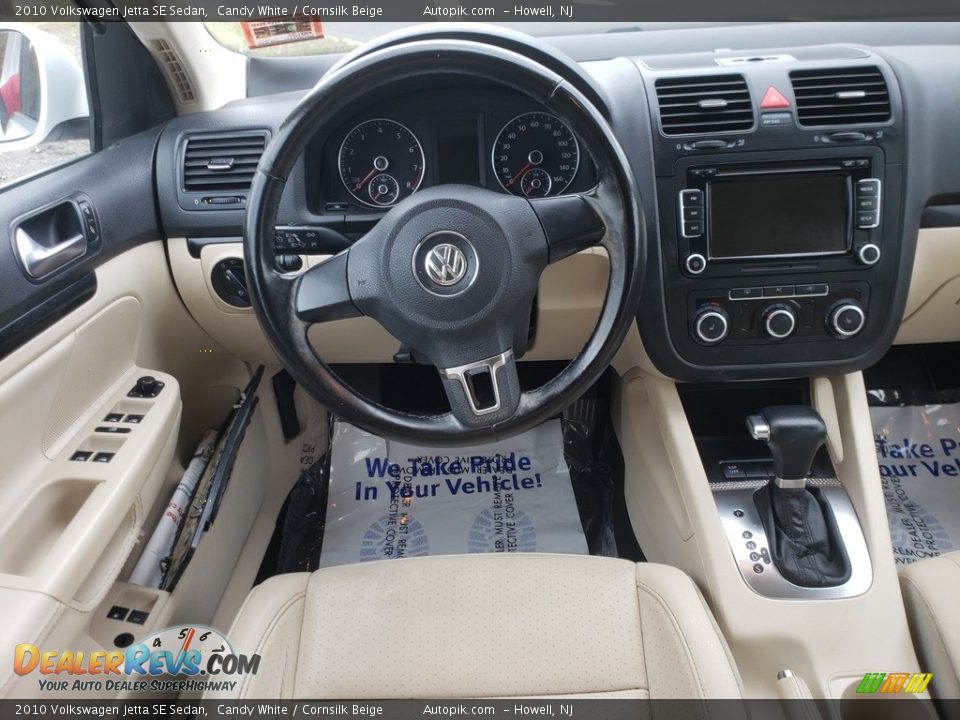 2010 Volkswagen Jetta SE Sedan Candy White / Cornsilk Beige Photo #14