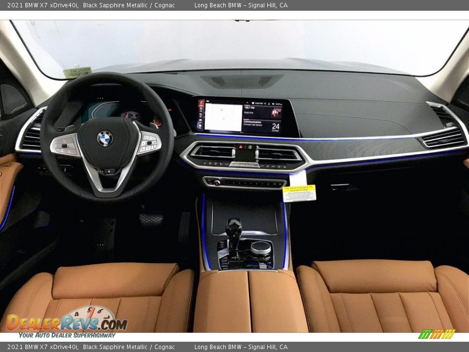 Dashboard of 2021 BMW X7 xDrive40i Photo #5