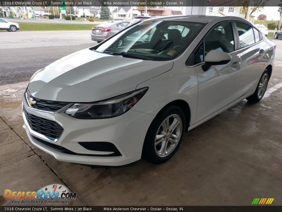 2018 Chevrolet Cruze LT Summit White / Jet Black Photo #8