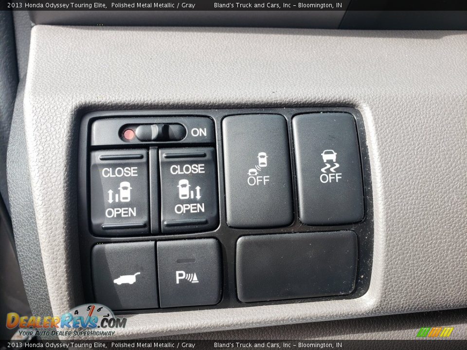 2013 Honda Odyssey Touring Elite Polished Metal Metallic / Gray Photo #8