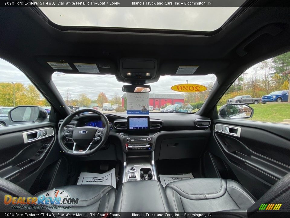 Dashboard of 2020 Ford Explorer ST 4WD Photo #18