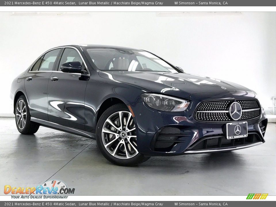 Front 3/4 View of 2021 Mercedes-Benz E 450 4Matic Sedan Photo #12