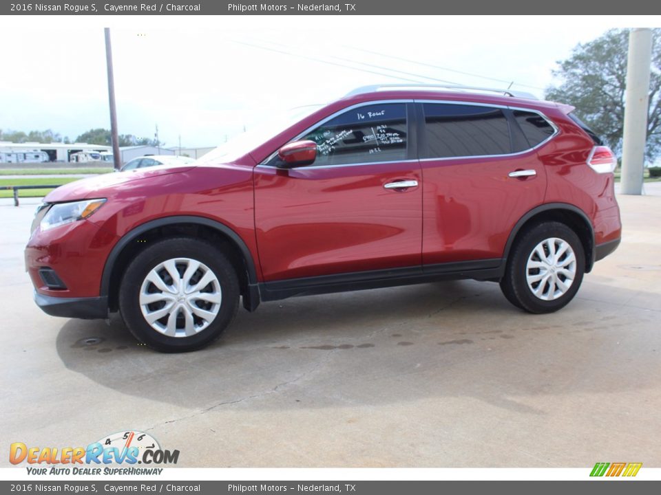 Cayenne Red 2016 Nissan Rogue S Photo #6