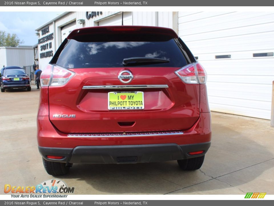 2016 Nissan Rogue S Cayenne Red / Charcoal Photo #8