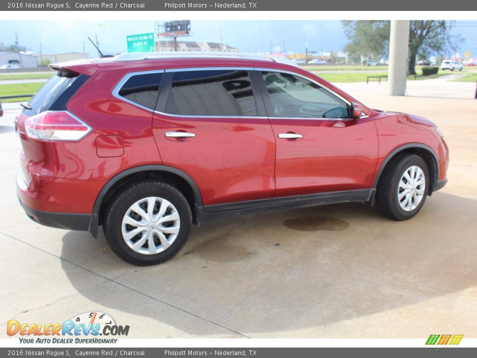 Cayenne Red 2016 Nissan Rogue S Photo #10