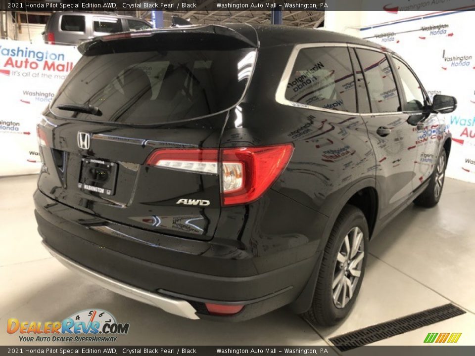 2021 Honda Pilot Special Edition AWD Crystal Black Pearl / Black Photo #4