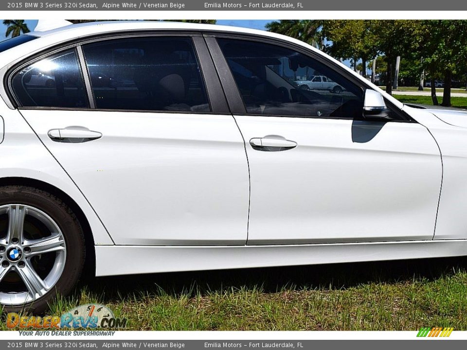 2015 BMW 3 Series 320i Sedan Alpine White / Venetian Beige Photo #12