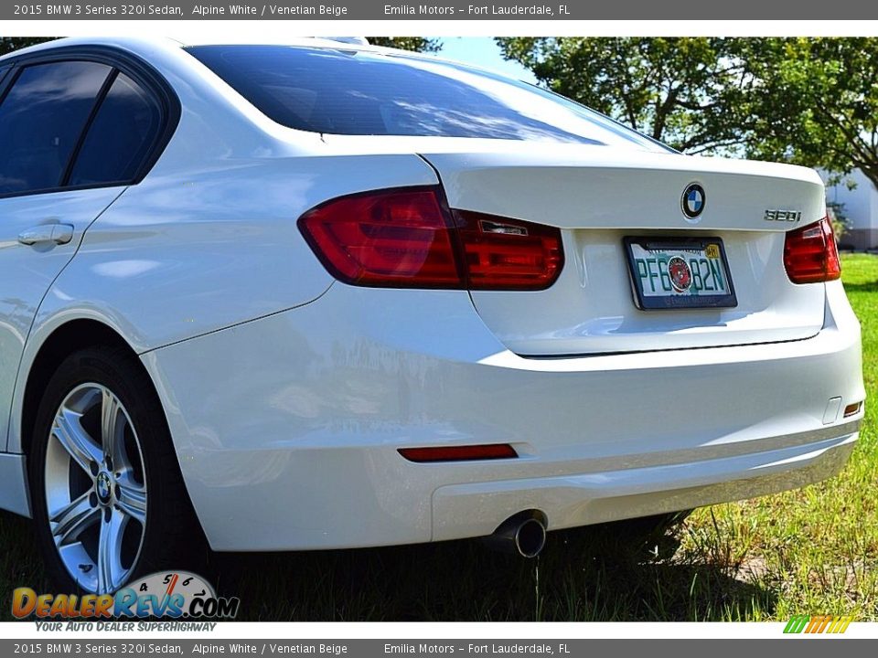 2015 BMW 3 Series 320i Sedan Alpine White / Venetian Beige Photo #18