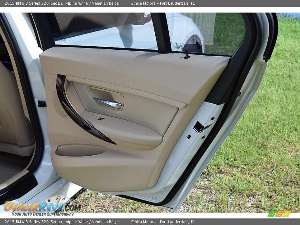 Door Panel of 2015 BMW 3 Series 320i Sedan Photo #40