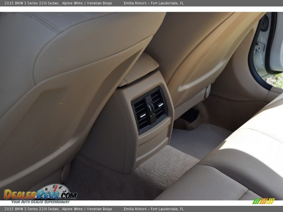 2015 BMW 3 Series 320i Sedan Alpine White / Venetian Beige Photo #43