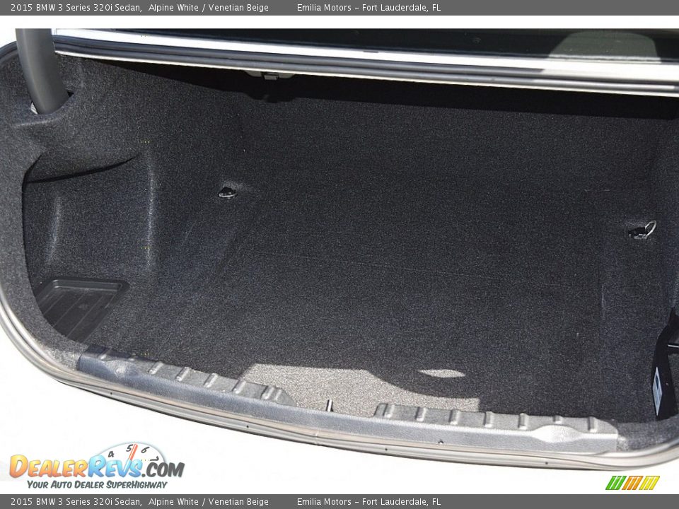 2015 BMW 3 Series 320i Sedan Trunk Photo #55