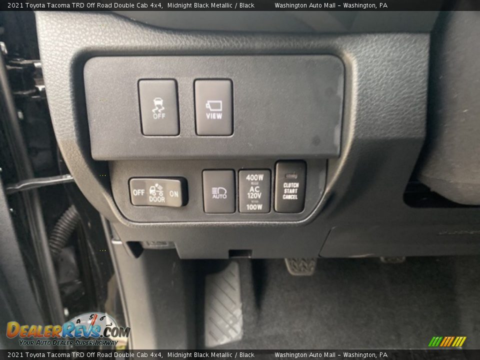 Controls of 2021 Toyota Tacoma TRD Off Road Double Cab 4x4 Photo #17
