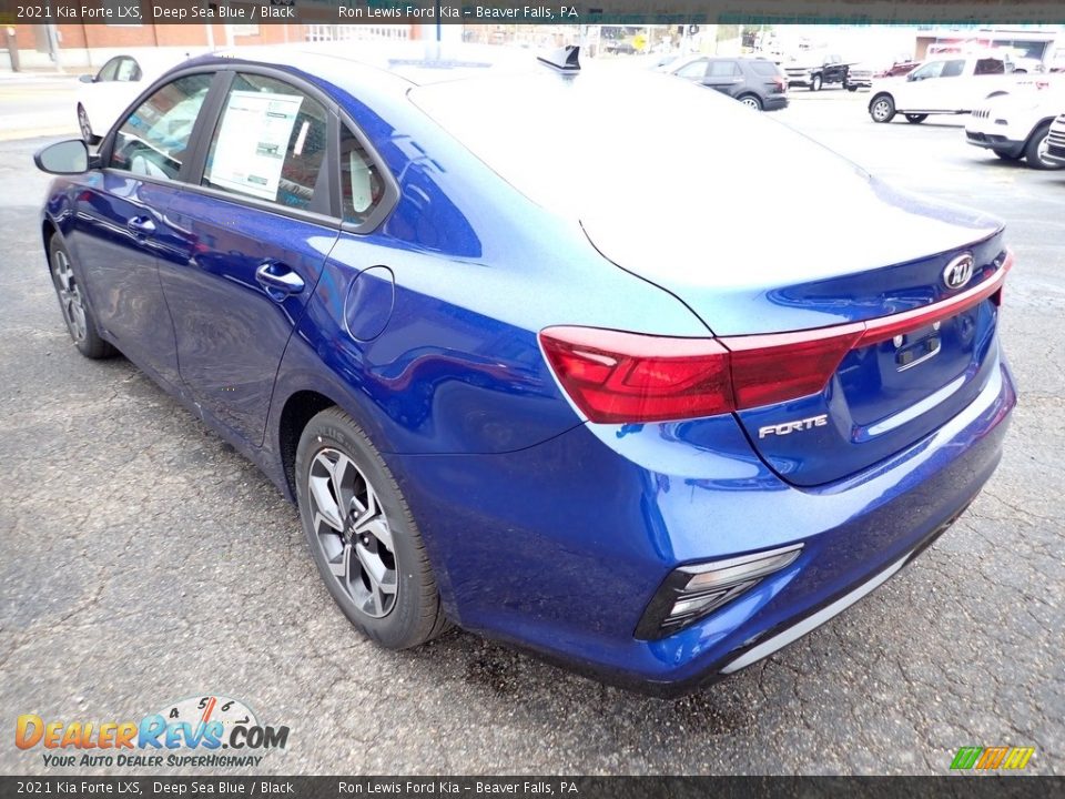 2021 Kia Forte LXS Deep Sea Blue / Black Photo #7